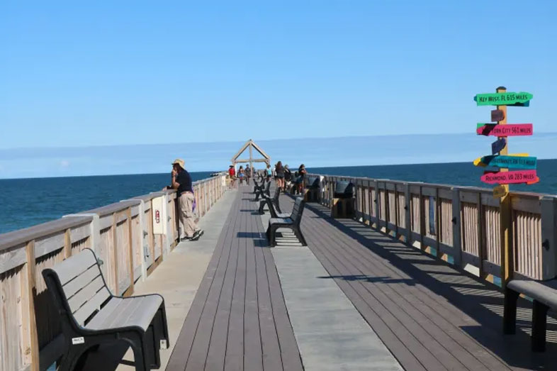 Perry’s at the Pier